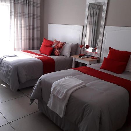 Tuscany Vryburg Экстерьер фото