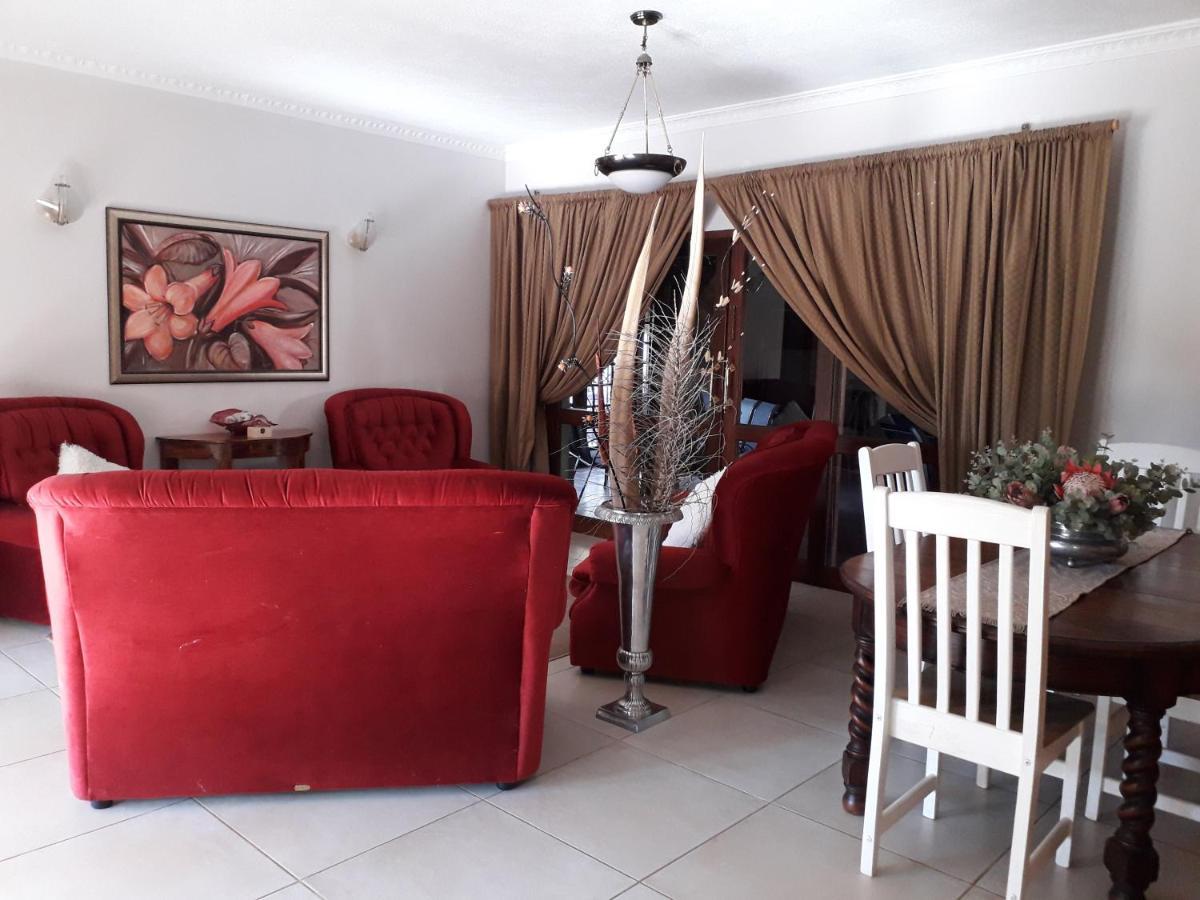 Tuscany Vryburg Экстерьер фото