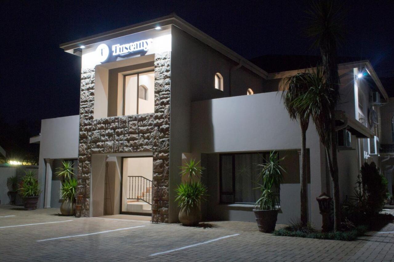 Tuscany Vryburg Экстерьер фото