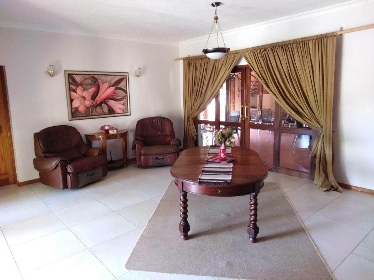 Tuscany Vryburg Экстерьер фото